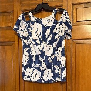 NWOT INC International Concepts Blue and White Floral Blouse